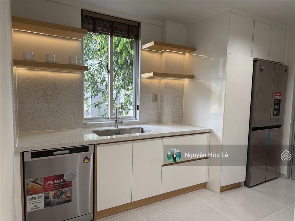 Cho thuê căn hộ mỹ khánh 4 phú mỹ hưng, căn góc, nhà mới full nội thất