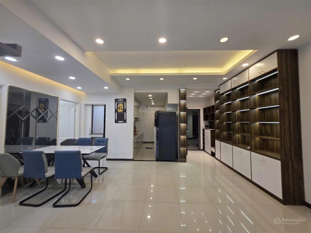 Bán căn hộ riverside phú mỹ hưng 98m2 3pn lầu 3 giá 10,4 tỷ