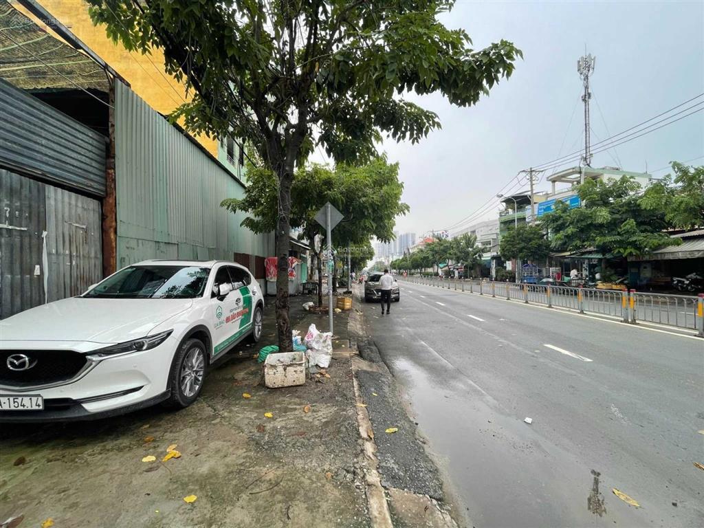 Cần bán đất mặt tiền lý chiêu hoàng diện tích 975m2