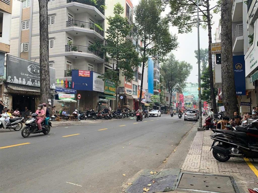 Bán nhà mặt tiền đường trần bình trọng, phường 3, quận 5