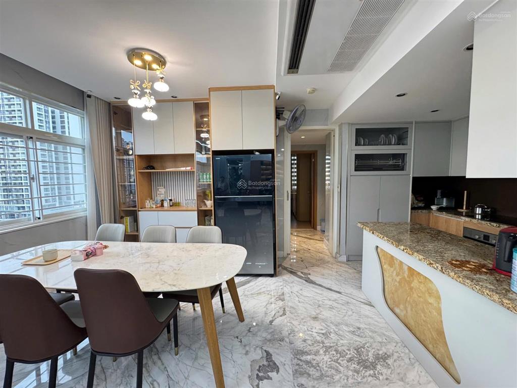 Bán duplex cảnh viên phú mỹ hưng 170m2 4pn căn góc lầu 10 giá thương lượng