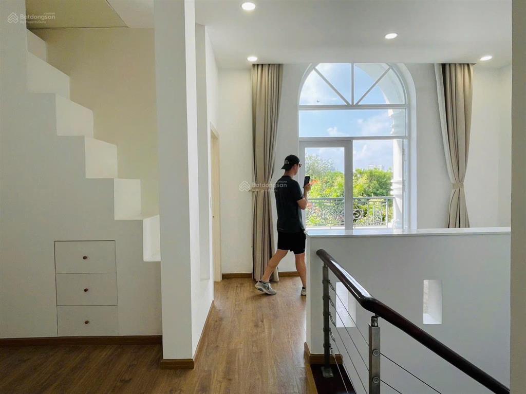 Cho thuê nhà mỹ phú 3 phú mỹ hưng 7x20m 4pn giá 42tr
