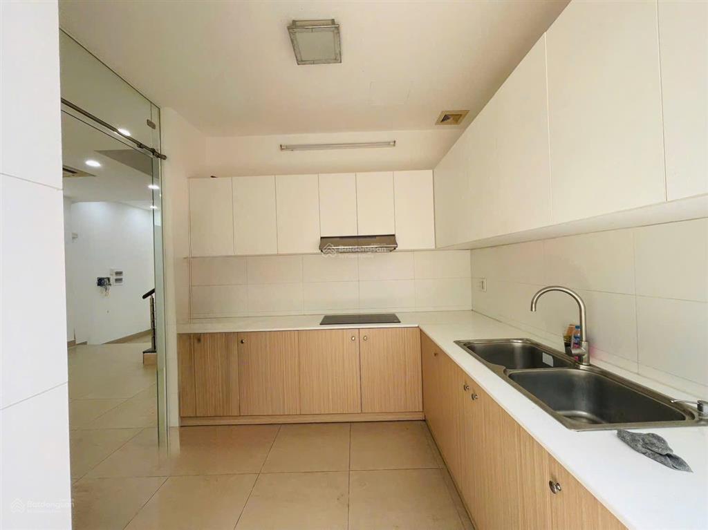 Cho thuê nhà mỹ phú 3 phú mỹ hưng 7x20m 4pn giá 42tr