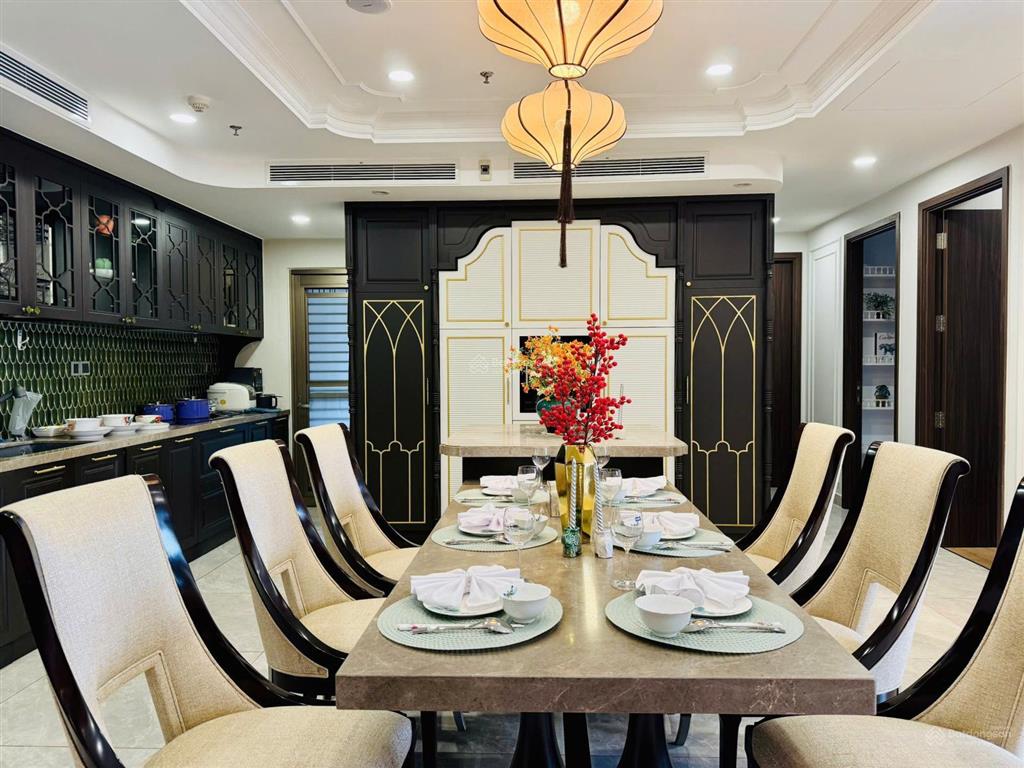 Bán căn hộ cao cấp midtown phú mỹ hưng căn góc view sông đẹp