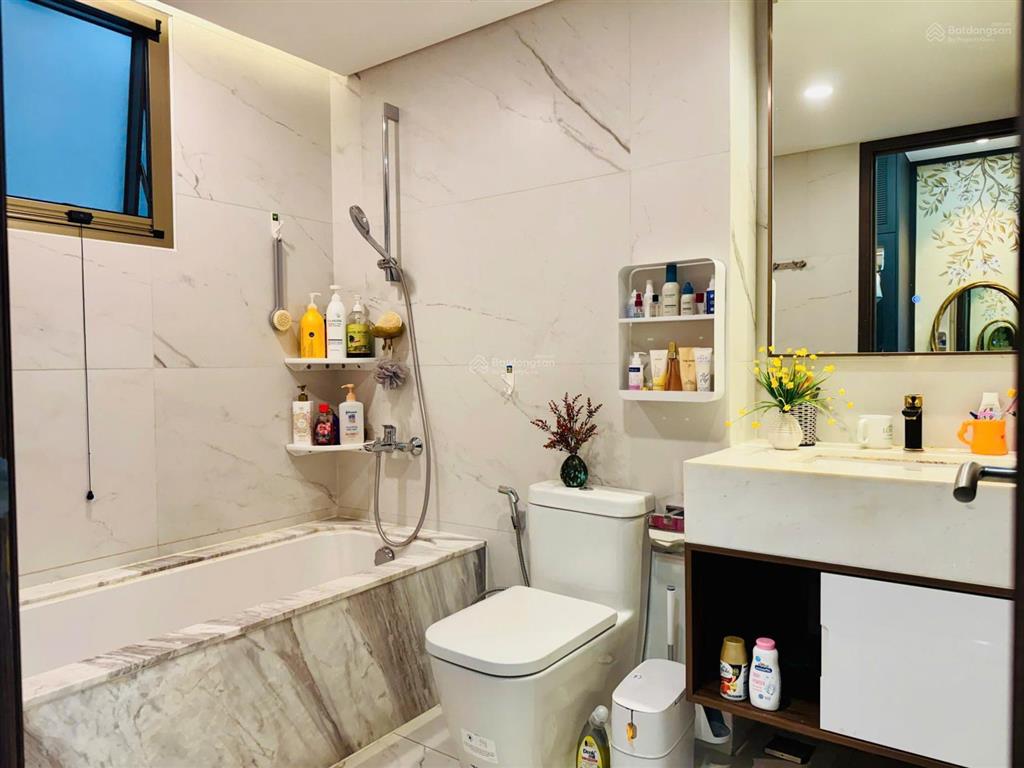 Bán căn hộ cao cấp midtown phú mỹ hưng căn góc view sông đẹp