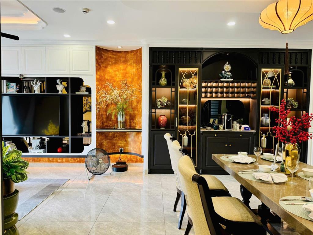 Bán căn hộ cao cấp midtown phú mỹ hưng căn góc view sông đẹp