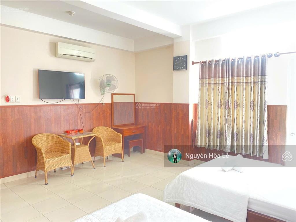 Bán khách sạn nam phương hoàng hậu kdc trung sơn, hai mặt tiền vị trí kinh doanh rất tốt