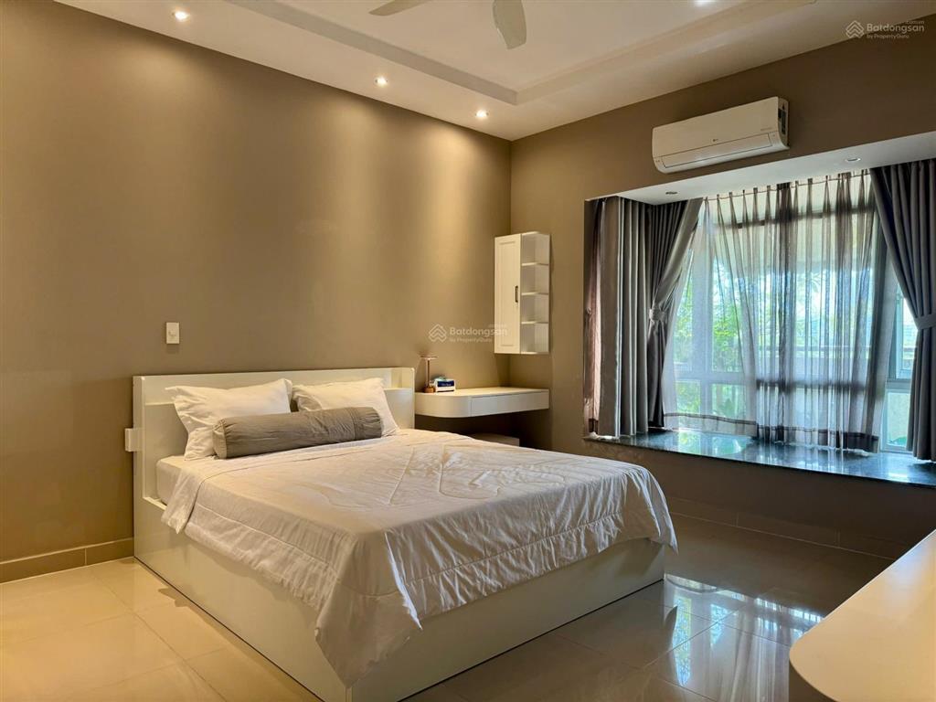 Cho thuê căn hộ riverside phú mỹ hưng, lầu 3 sân vườn rộng