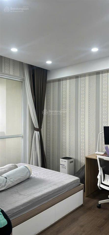 Bán căn hộ riverpark 1 phú mỹ hưng view sông lầu 8