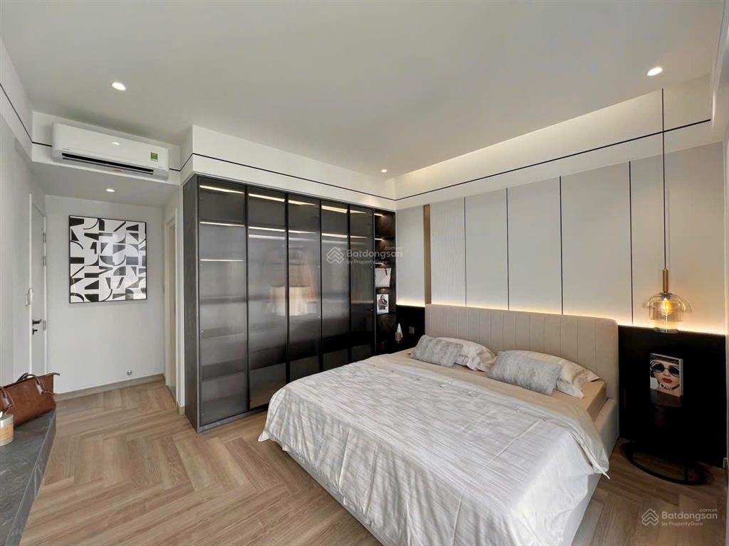 Bán căn hộ riverpark 1 phú mỹ hưng block b lầu 14