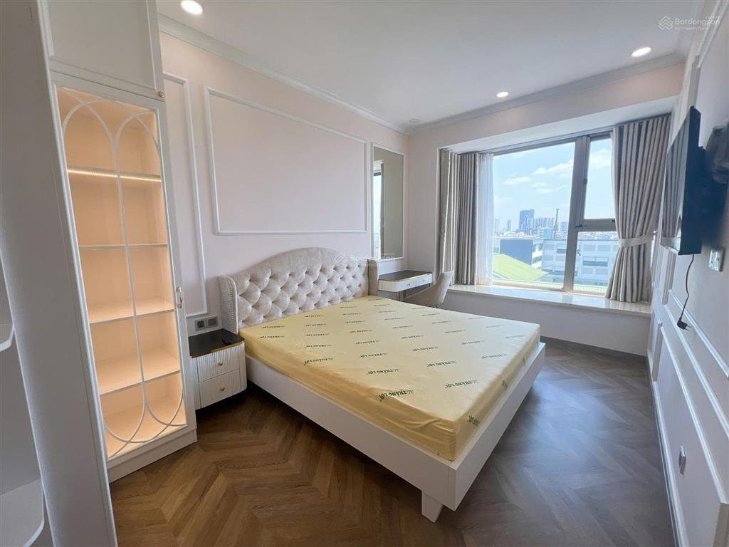 Bán hoặc cho thuê căn hộ midtown the peak lầu 5
