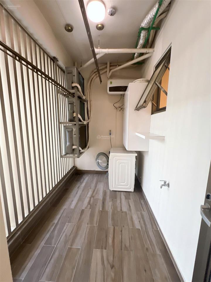 Bán hoặc cho thuê căn hộ midtown the peak lầu 5