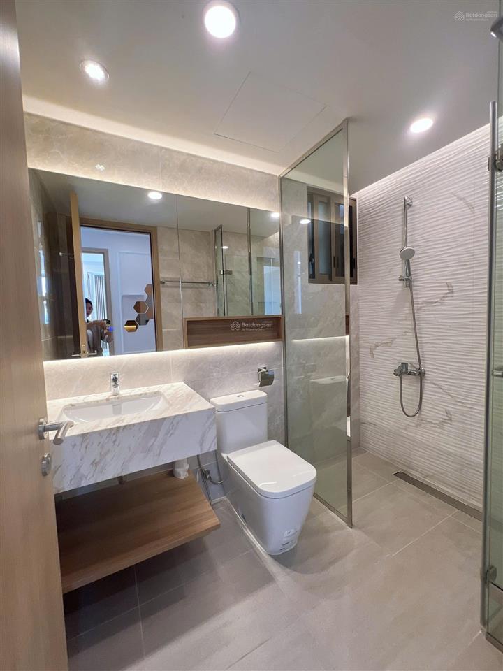 Bán hoặc cho thuê căn hộ midtown the peak lầu 5