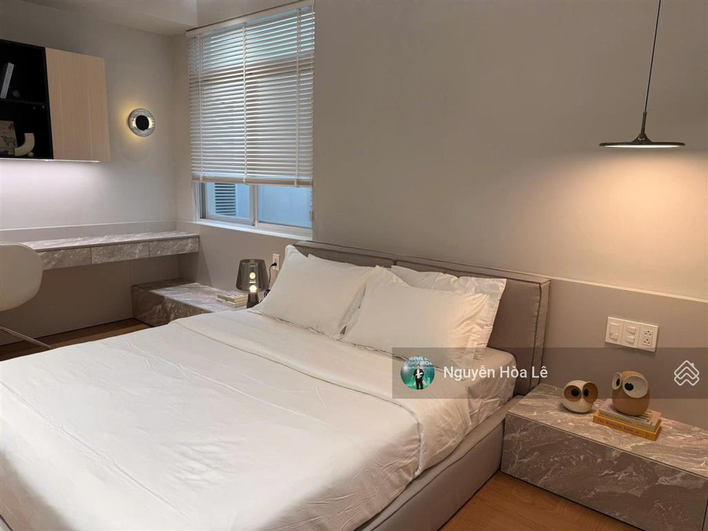 Bán căn hộ cao cấp nhà đẹp riverside residence phú mỹ hưng lầu 18