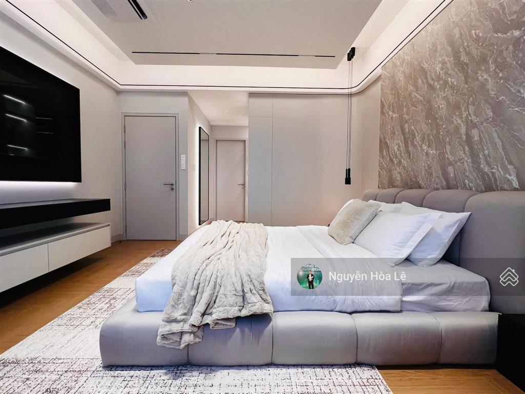 Bán căn hộ cao cấp nhà đẹp riverside residence phú mỹ hưng lầu 18