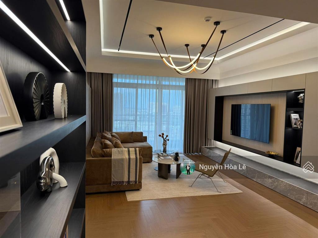 Bán căn hộ cao cấp nhà đẹp riverside residence phú mỹ hưng lầu 18