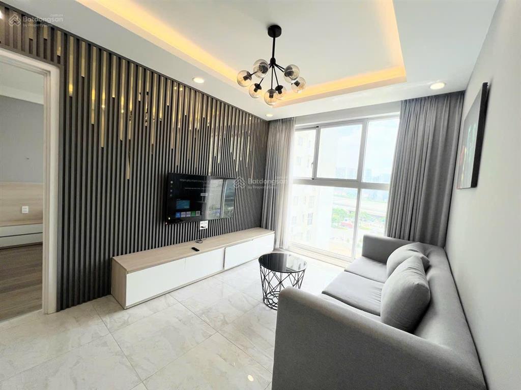 Cho thuê căn hộ scenic valley 2 phú mỹ hưng 77m2 2pn view hồ bơi giá 22 triệu