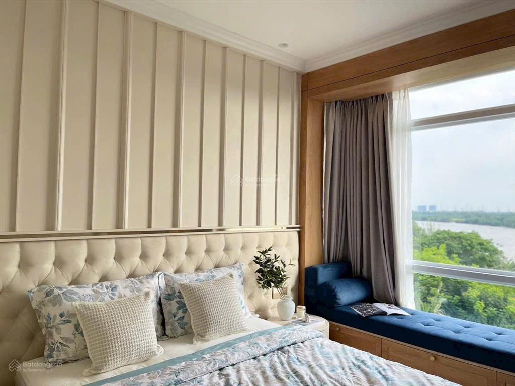 Bán căn hộ riverside residence phú mỹ hưng 130m 3pn view sông full nội thất giá 17.2 tỷ