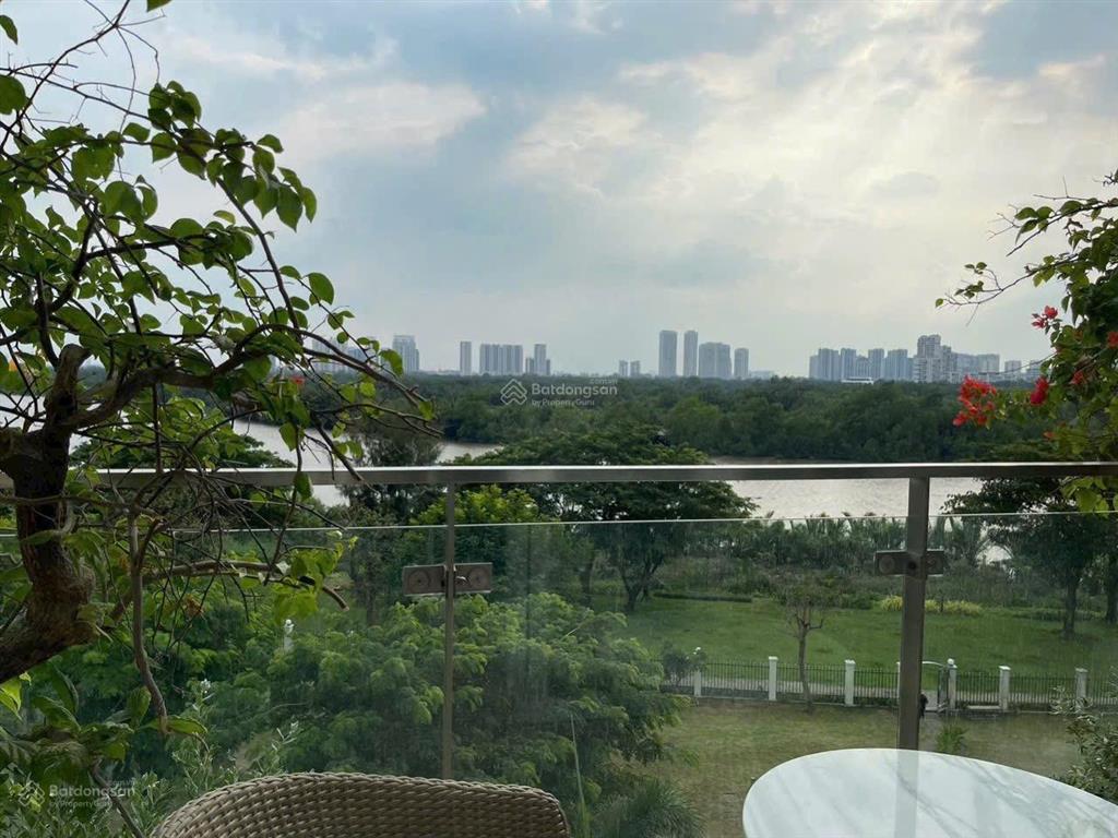 Bán căn hộ riverside residence phú mỹ hưng 130m2 3pn view sông full nội thất giá 17.2 tỷ