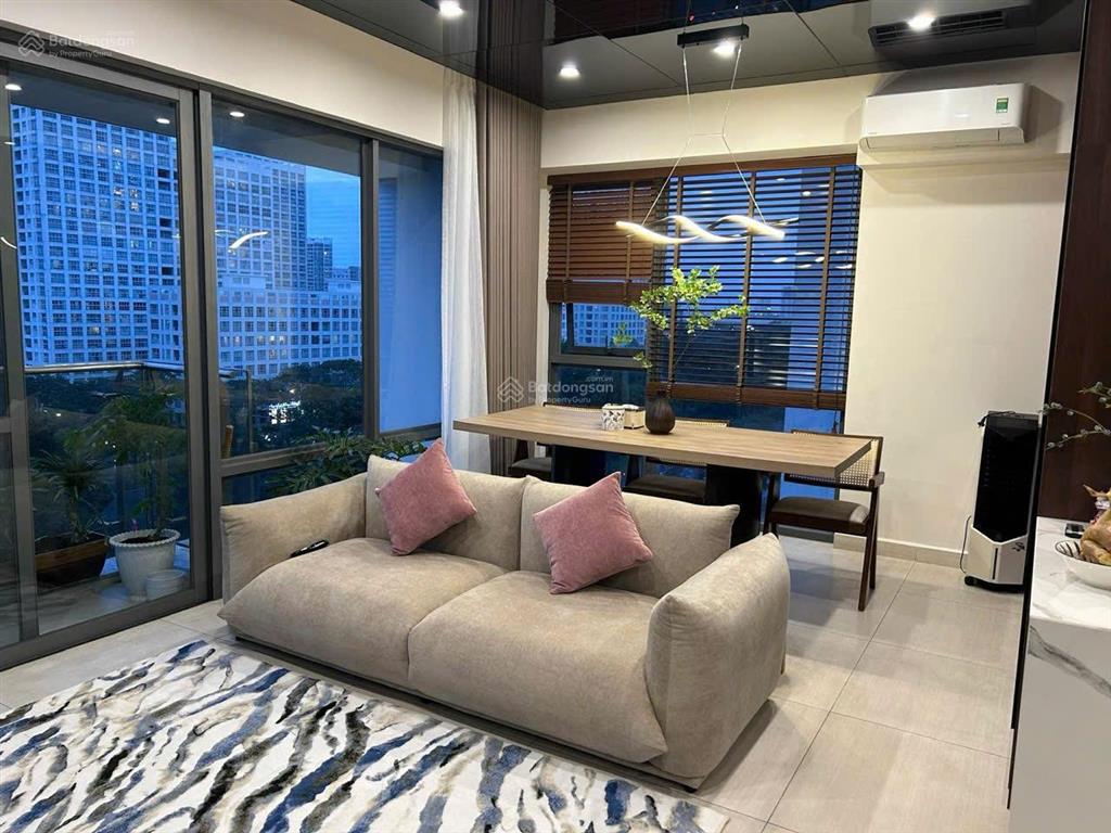 Cần bán gấp căn góc urban hill phú mỹ hưng 80m², 2pn view quận 1 full nội thất giá 8.5 tỷ