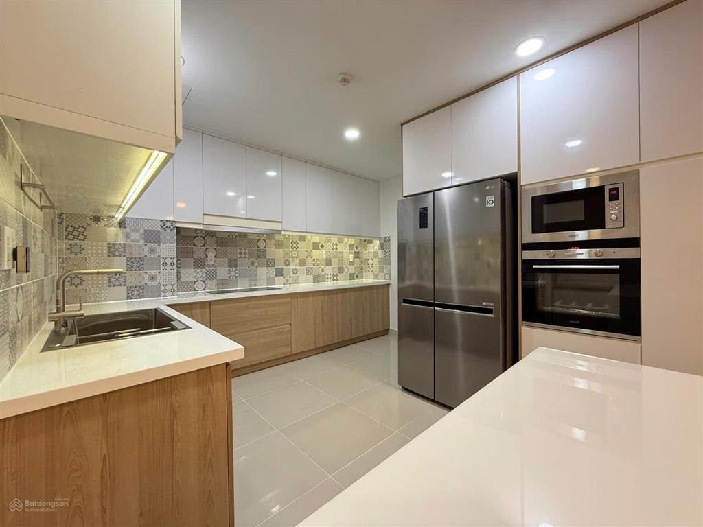 Bán căn hộ riverside residence phú mỹ hưng 146m 3pn view sông sổ hồng giá 15.8 tỷ