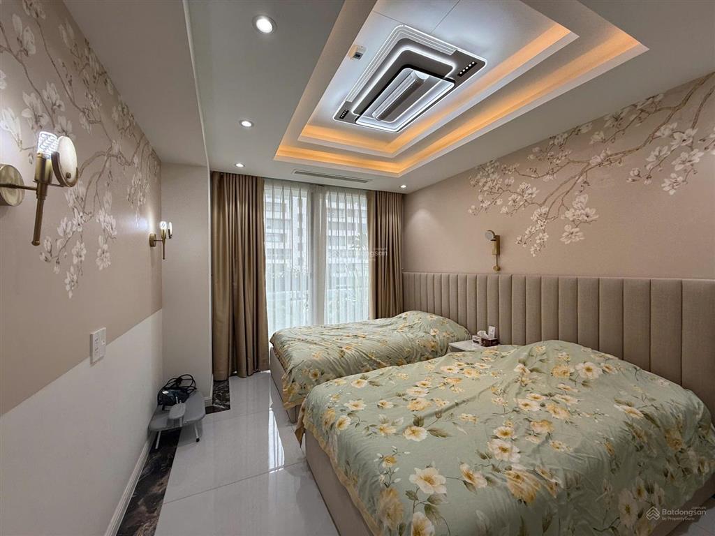 Bán căn hộ garden plaza 1 phú mỹ hưng 153,32m² 2pn view kênh đào sổ hồng giá 25 tỷ