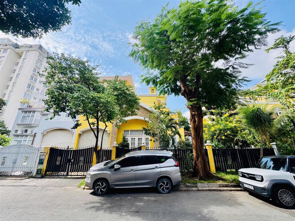 Bán biệt thự tứ lập mỹ thái 2a phú mỹ hưng 256m hướng tây bắc có hợp đồng thuê giá 85 tỷ