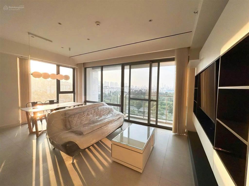 Bán căn hộ urban hill phú mỹ hưng 80m2 căn góc 2pn view quận 1 full nội thất giá 8.5 tỷ