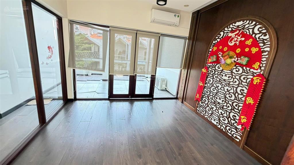 Bán nhà phố him lam kênh tẻ đường 18 quận 7 5x20m hầm 4 lầu giá 30,5 tỷ