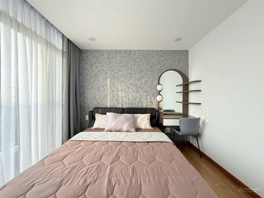 Cho thuê căn hộ star hill phú mỹ hưng 94m2 3pn full nội thất lầu 16 giá 35 triệu