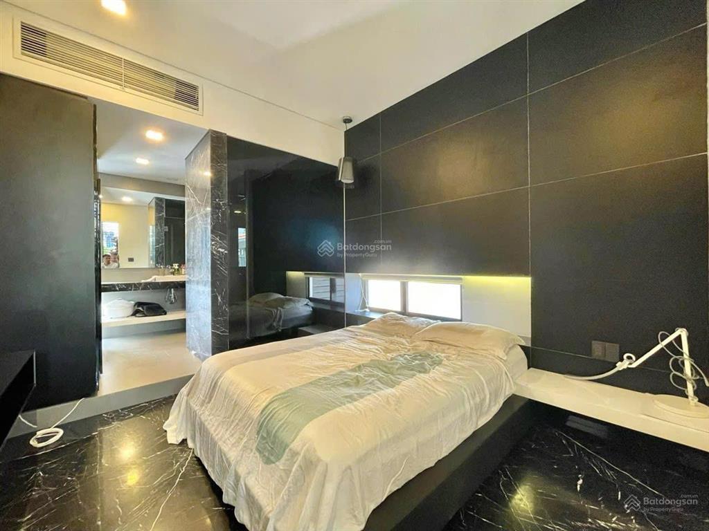 Cho thuê biệt thự đơn mỹ tú 2 phú mỹ hưng 500m2 hồ bơi 4pn nội thất cao cấp giá 130 triệu/tháng