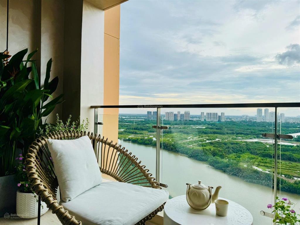 Bán căn hộ riverside residence phú mỹ hưng 143m 3pn view sông trực diện giá 18,8 tỷ