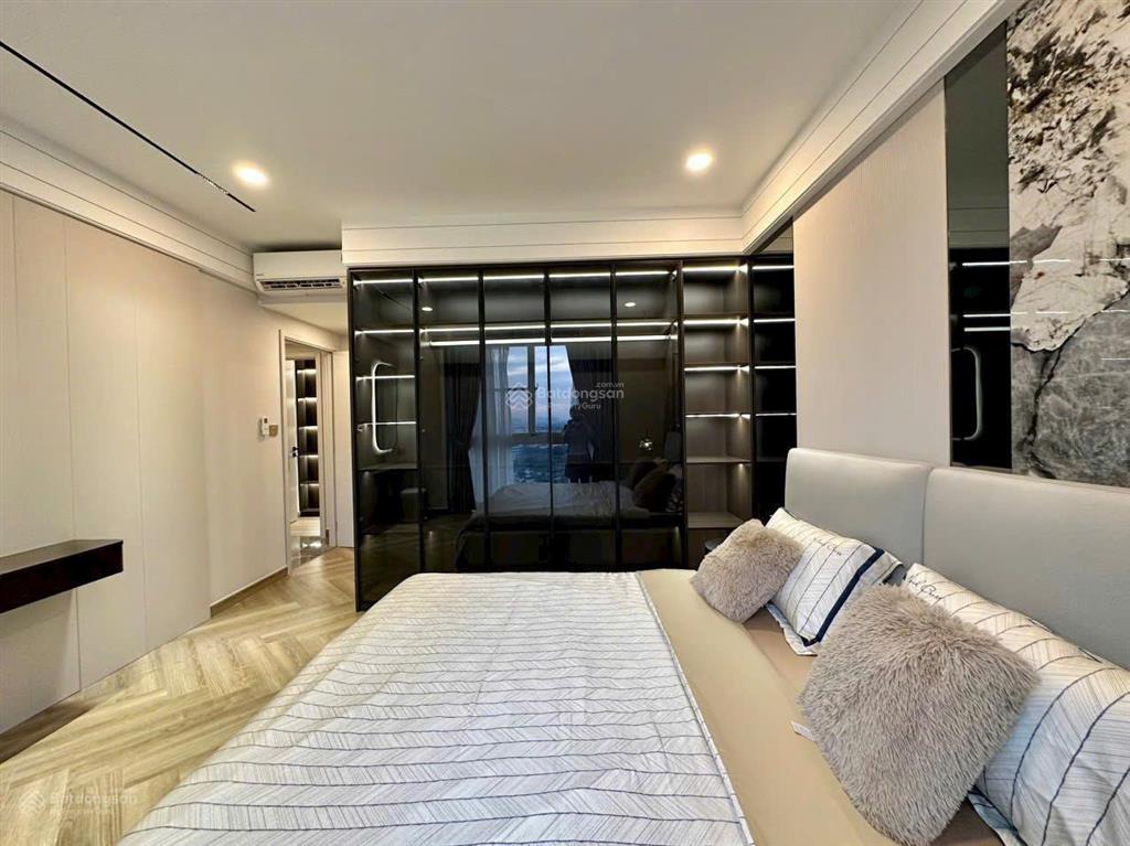 Cho thuê căn hộ cao cấp riverpark lầu 18 nhà mới đẹp