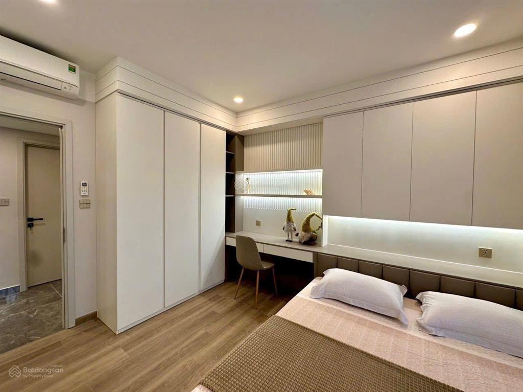 Cho thuê căn hộ cao cấp riverpark lầu 18 nhà mới đẹp