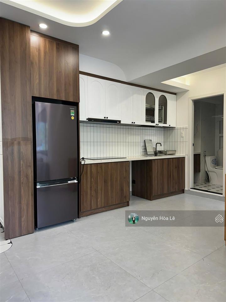 Bán căn hộ hưng vượng 2 phú mỹ hưng 62m 2pn nhà mới có hđ thuê giá 4,65 tỷ