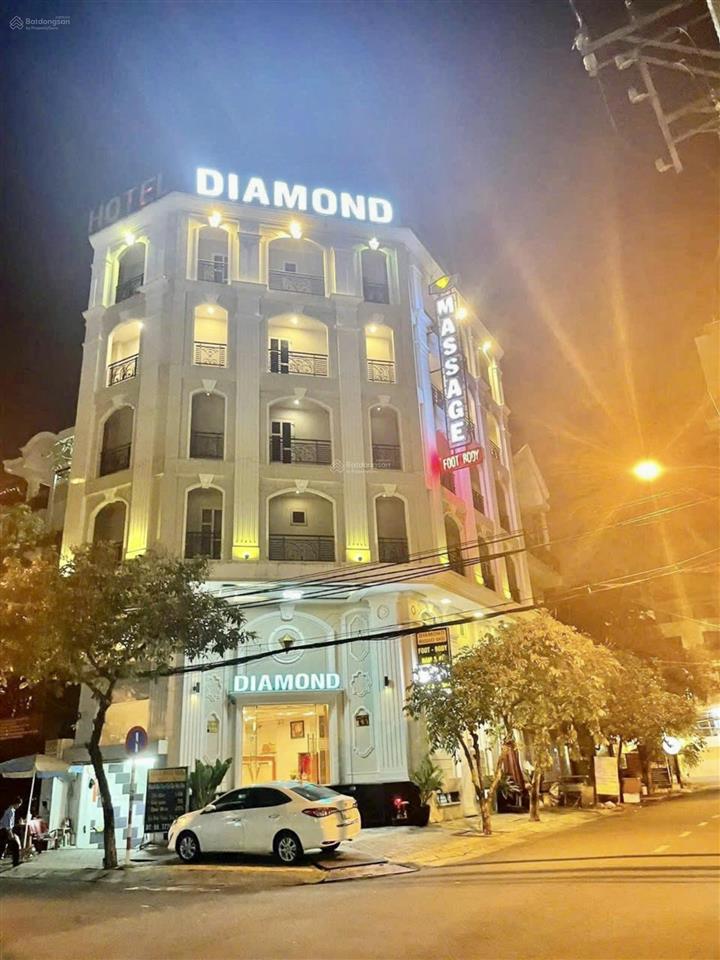 Bán khách sạn diamond hotel góc 2 mặt tiền đường số 85 và 42 phường tân quy, quận 7