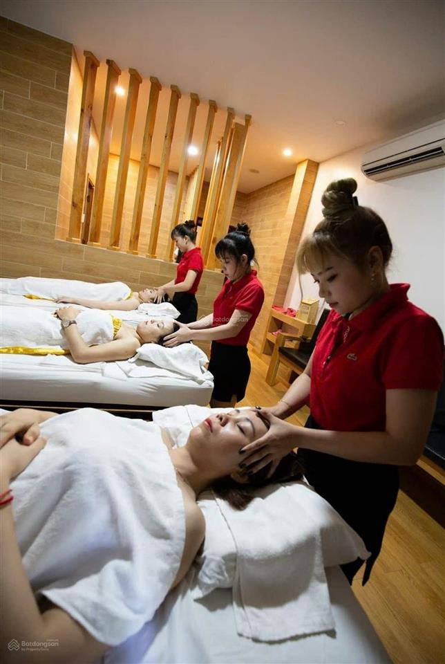Bán khách sạn diamond hotel góc 2 mặt tiền đường số 85 và 42 phường tân quy, quận 7