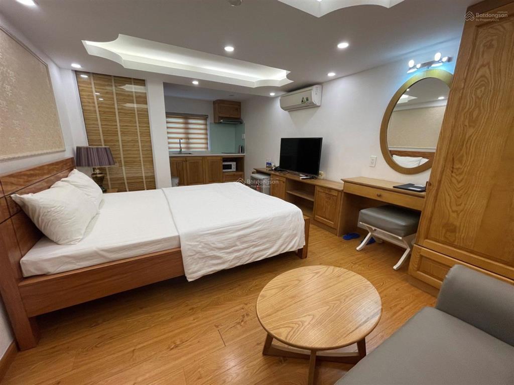 Cần cho thuê khách sạn phú mỹ hưng, căn góc có đầy đủ nội thất đẹp.  0907 894 ***