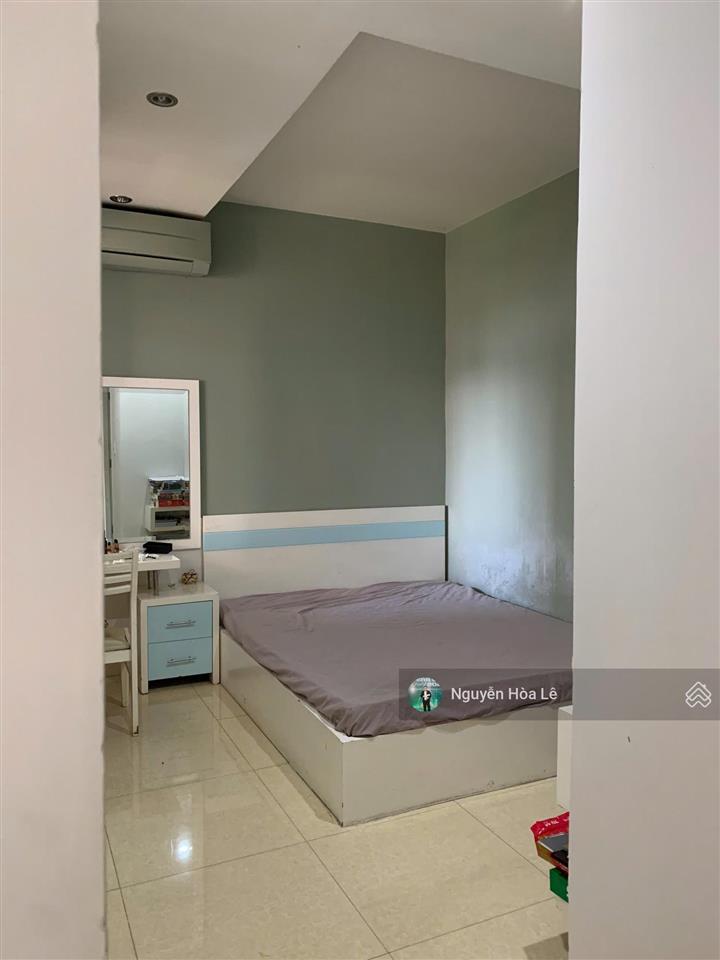 Cho thuê căn hộ sky garden 3 phú mỹ hưng 71m 2pn lầu 4 view sông giá 17 triệu/tháng