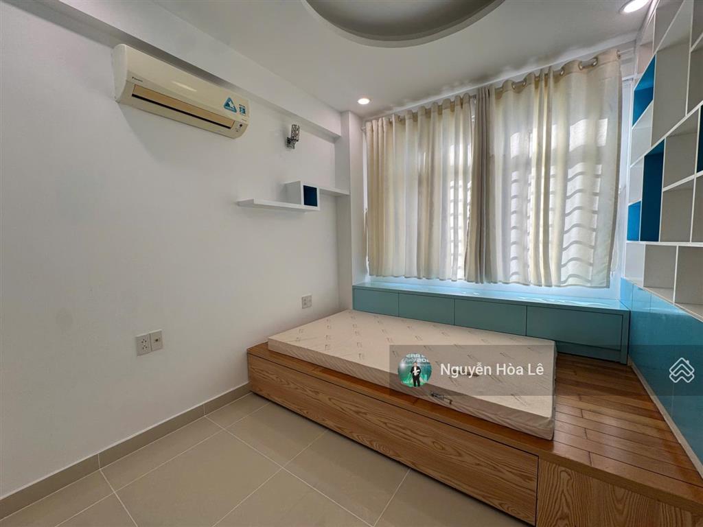 Cho thuê căn hộ cảnh viên 3 phú mỹ hưng 120m2 căn góc 3pn lầu 9 giá 26 triệu/tháng