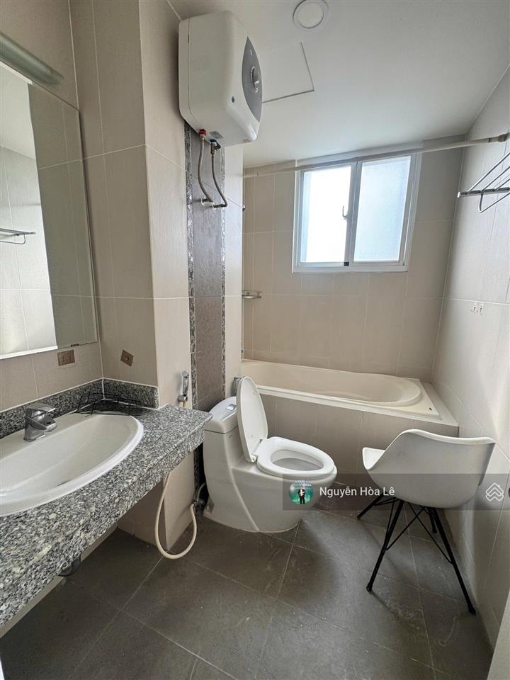 Cho thuê căn hộ cảnh viên 3 phú mỹ hưng 120m2 căn góc 3pn lầu 9 giá 26 triệu/tháng