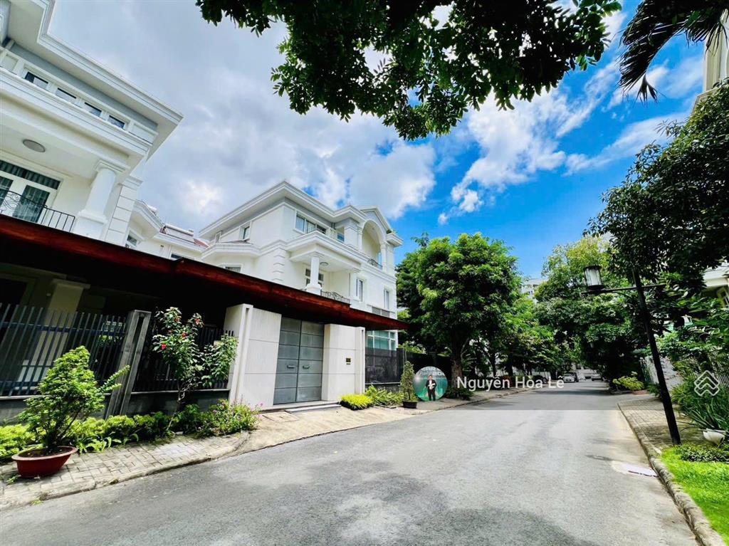 Bán biệt thự mỹ văn 1 phú mỹ hưng 31x16m, góc công viên, 7 phòng ngủ