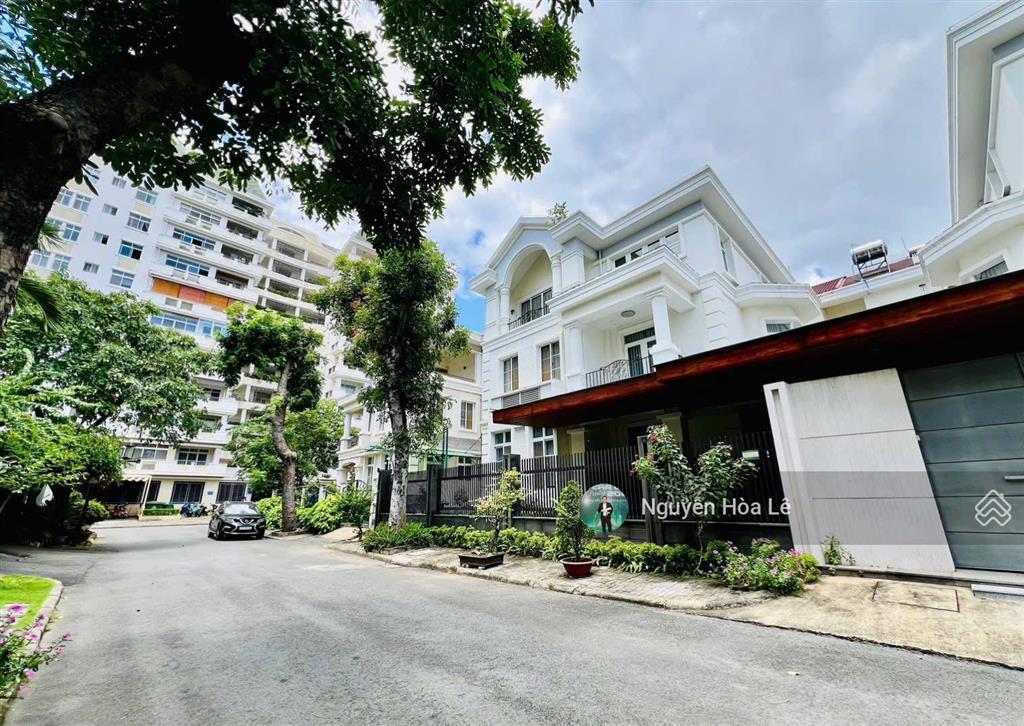 Bán biệt thự mỹ văn 1 phú mỹ hưng 31x16m, góc công viên, 7 phòng ngủ