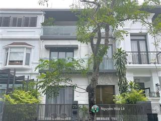 Cho thuê biệt thự mỹ giang 2a phú mỹ hưng 7x18m 4pn full nội thất giá 90 triệu/tháng