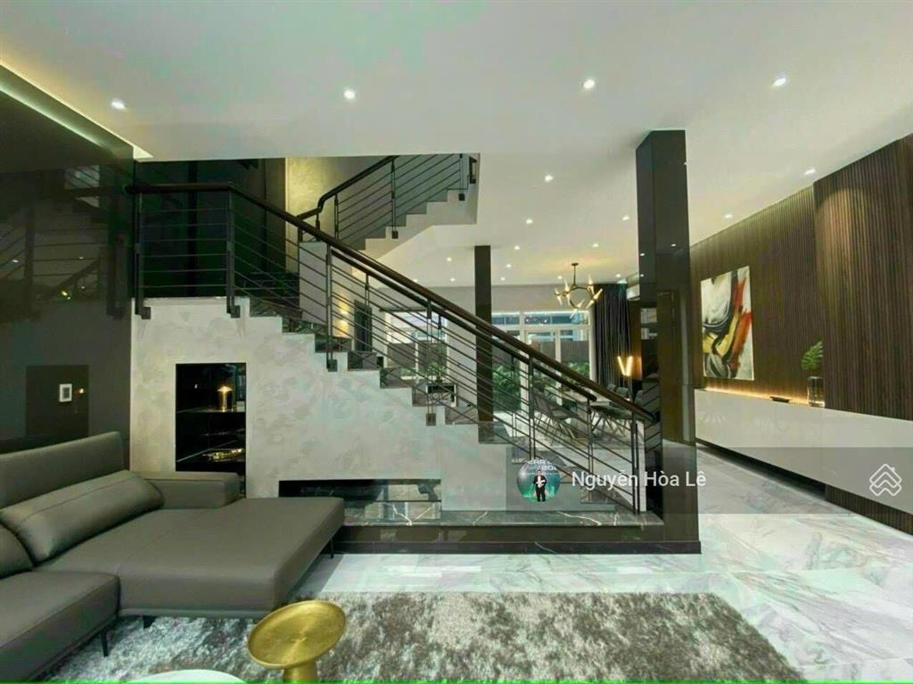 Cho thuê biệt thự mỹ giang 2a phú mỹ hưng 7x18m 4pn full nội thất giá 90 triệu/tháng