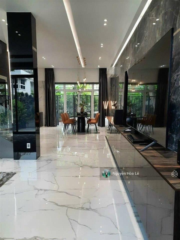 Cho thuê biệt thự mỹ giang 2a phú mỹ hưng 7x18m 4pn full nội thất giá 90 triệu/tháng
