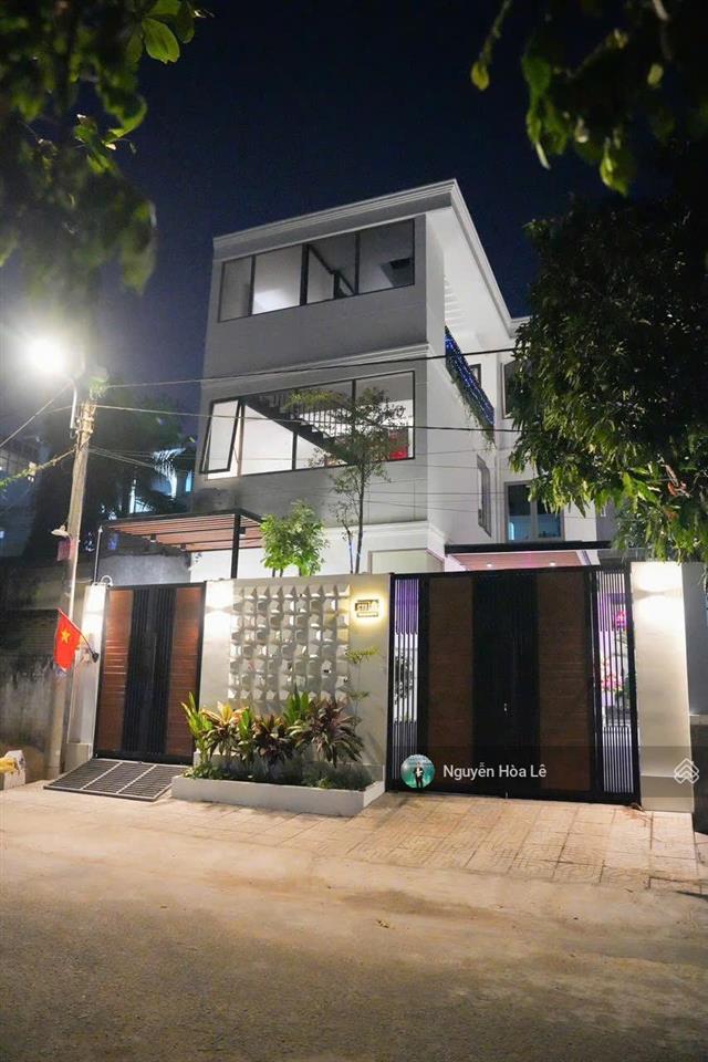 Bán gấp biệt thự kdc bộ công an 160 nguyễn văn quỳ 9x17m, 3pn, giá 16,9 tỷ