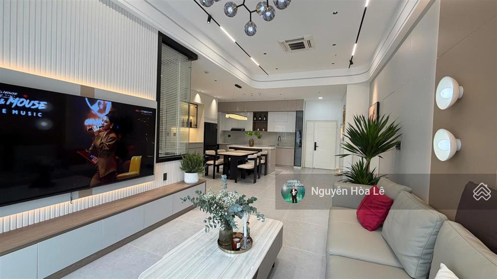 Bán căn hộ scenic valley phú mỹ hưng 130m 3pn block b lầu thấp, giá 13 tỷ