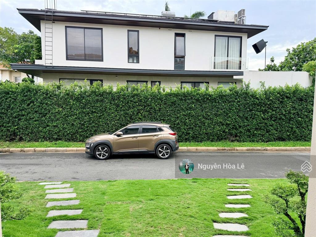 Cho thuê biệt thự phú gia phú mỹ hưng 317,3m2 4pn, sân vườn, giá 91 triệu/tháng