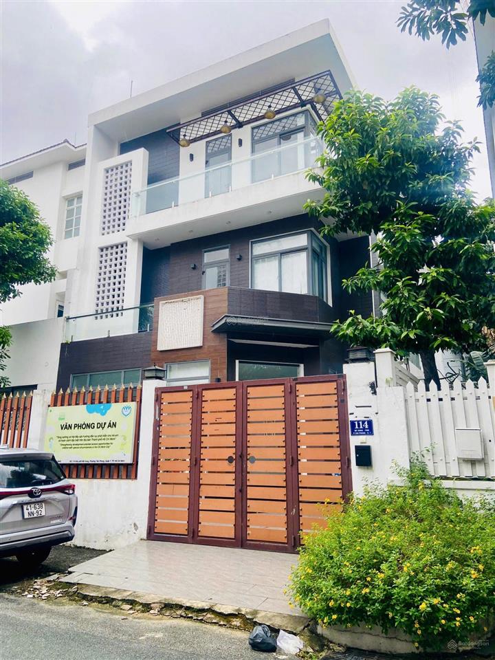 Bán biệt thự song lập phú mỹ hưng 180,5m2, 3 tầng, giá 53 tỷ